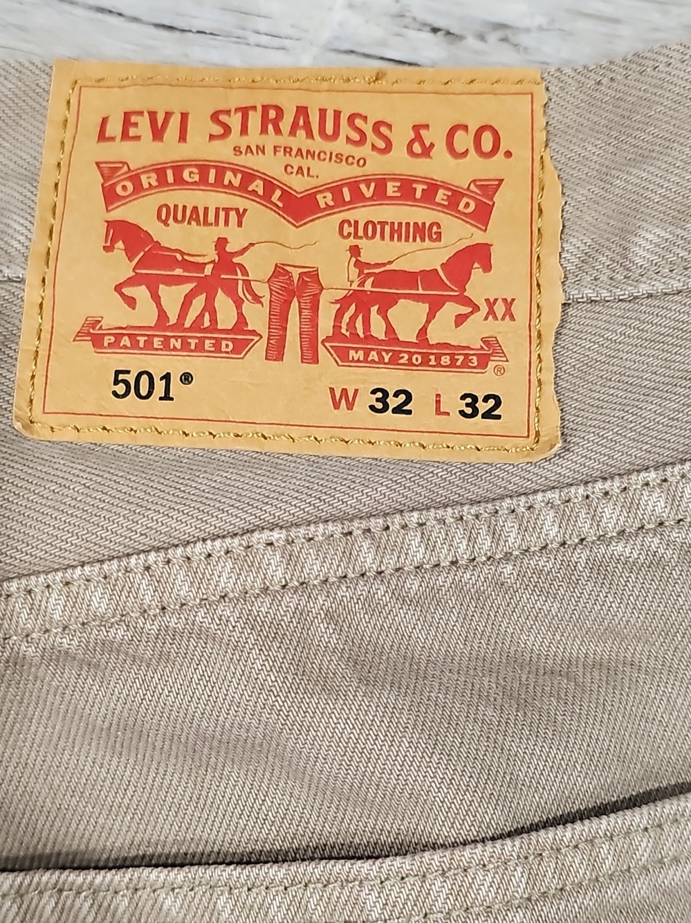 Levi's 501 Men's Straight Jeans in Khaki Brown 32 X 32 - Picture 8 of 8